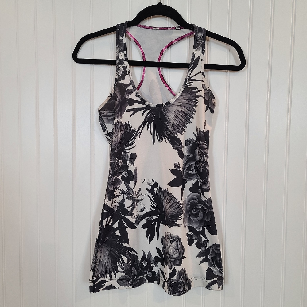 Lululemon floral tank, size 4